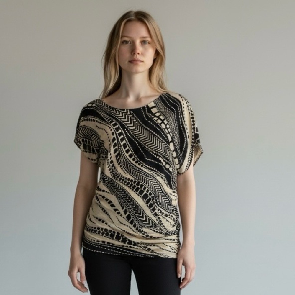 4/$40 Bebe Vintage Asymmetrical Dolman Tan‎ & Black Short Sleeve Blouse